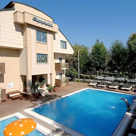 Plaza Kemer