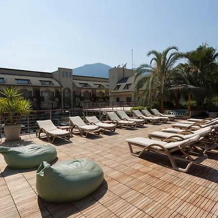 Plaza Otel 4*