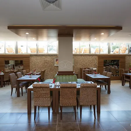 Otel Plaza 4*
