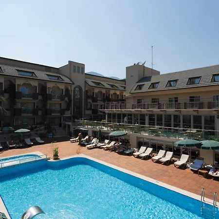 Otel Plaza 4*