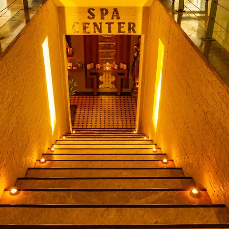 Hotel Plaza 4*