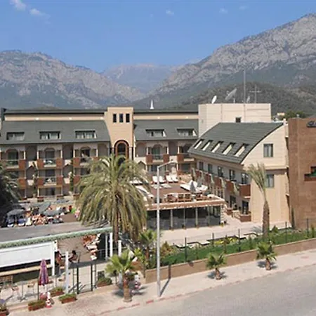 Otel Plaza 4*