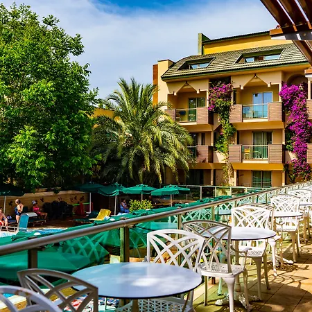 Plaza Kemer