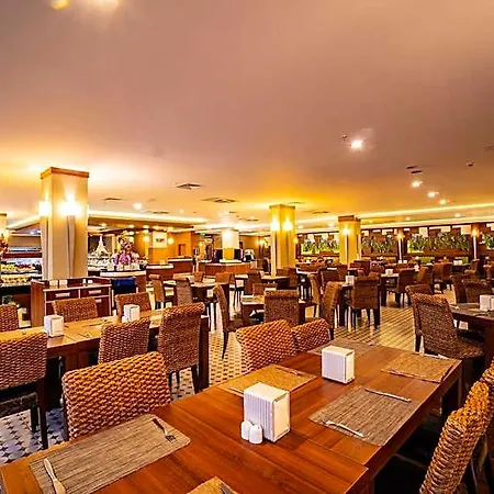 Plaza Kemer