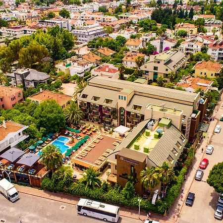 Plaza מלון קמר