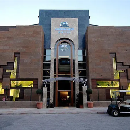 Plaza Kemer