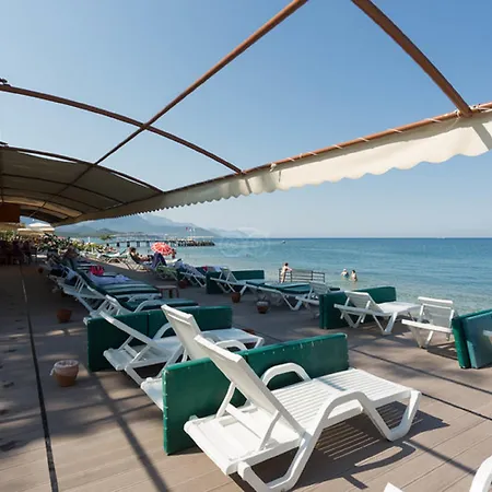 Hotel Plaza 4*