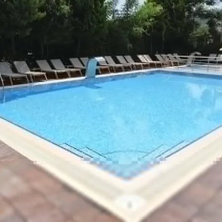 Hotel Plaza 4*